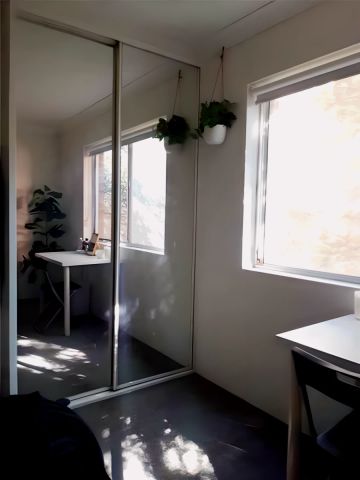 3 bed 2 bath - Photo 3