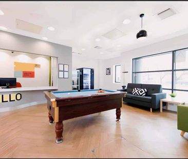 Extra Large Standard Double Ensuite: Three Bed Flat - Photo 2