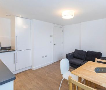 1 bedroom flat to rent - Photo 3