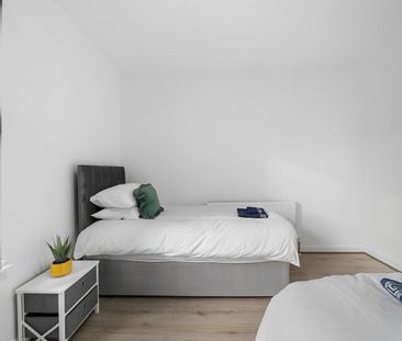 Room in a Shared House, Dacy Road, L5 - Photo 3