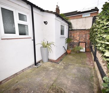 2 bedroom terraced house to rent - Photo 6