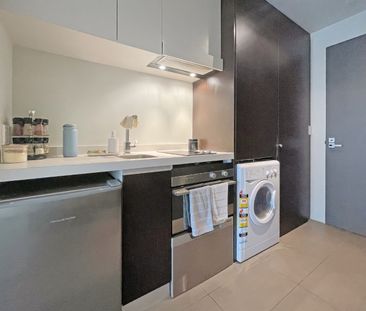 ***Welcome to E102A at Revolucion Apartments*** - Photo 4