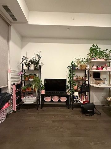 For Lease - 2055 Danforth Avenue Unit# 410, Toronto, Ontario - Photo 3