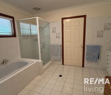 66 Mexicanus Drive, Park Ridge, Qld 4125 - Photo 4