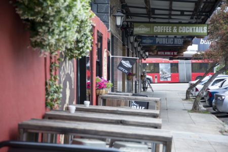 Furnished Luxury Studio Apartment - Photo 2