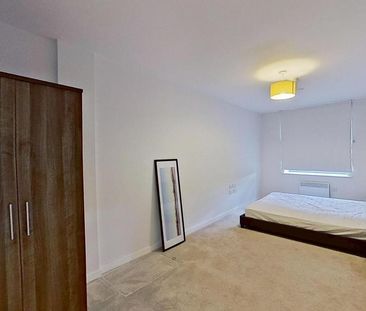 2 bedroom flat to rent - Photo 4