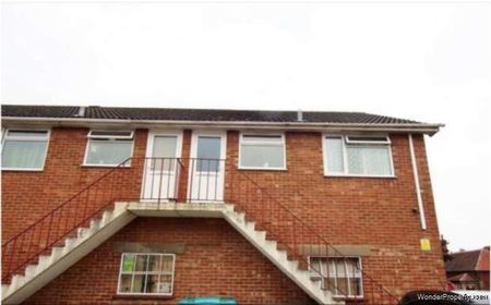 2 bedroom property to rent in Norwich - Photo 2