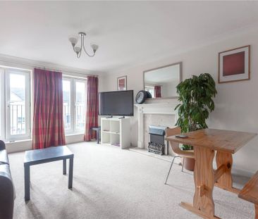 4 bedroom terraced house to rent - Photo 2
