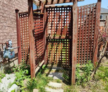 For Lease - 5919 Tampico Way, Mississauga, Ontario - Photo 2