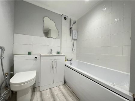 2 Bed Flat, Arden Place, LU2 - Photo 3
