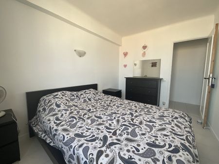 Location Appartement 4 pièces 89m² SETE 34200 - Photo 5