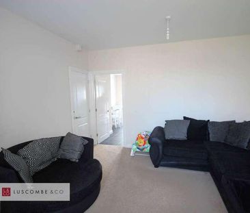 Loftus Square, Newport, NP19 - Photo 1