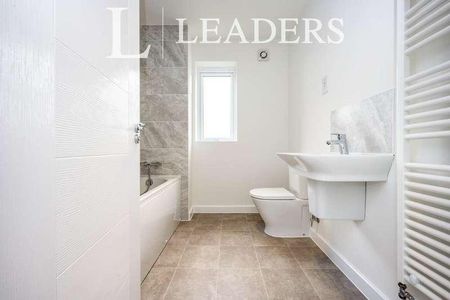 Burney Drive, Eagle Farm South, Milton Keynes, Buckinghamshire, MK17 - Photo 4