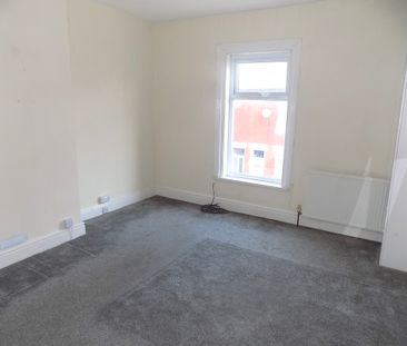 Broughton Avenue, Blackpool - Photo 6