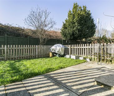 Kelly Close, Upper Halliford, Middlesex, TW17 8RL - Photo 5
