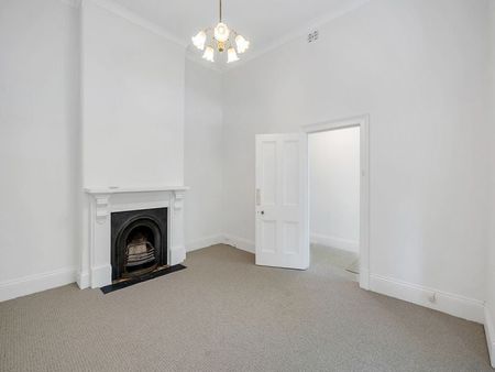 Character Home in Prime Rose Park Location - Photo 3