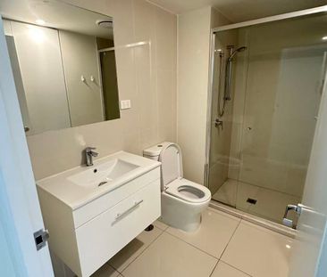 “Southport Broadwater Apartment” - Photo 1