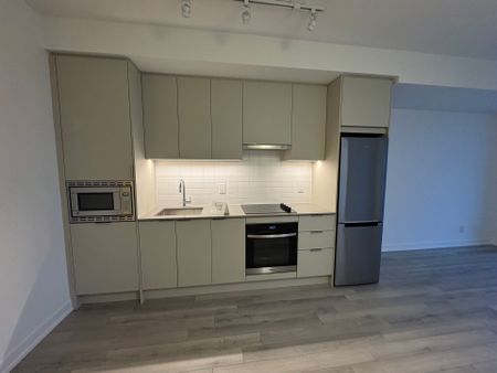 For Lease - 3079 Trafalgar Road Unit# 1706, Oakville, Ontario - Photo 4