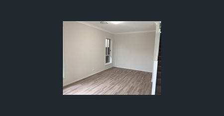 Modern Family Home in Prime Austral Location - Photo 2