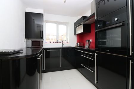 Kingston Avenue, Shoeburyness, Southend-on-Sea, Essex, SS3 8TS - Photo 5