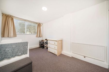 Anglesea Road, KT1, London - Photo 4