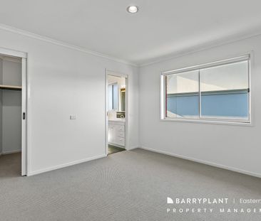 Spacious, Fresh & Bright Family Home - Photo 6