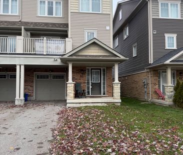 For Lease - 82 Tabaret Crescent, Oshawa, Ontario - Photo 2