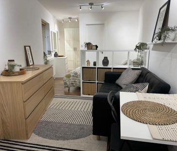 Studio to rent - Photo 2