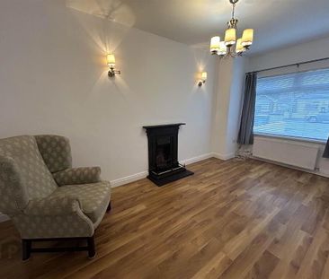 7 Kinnegar Road, Holywood, BT18 9JN - Photo 1