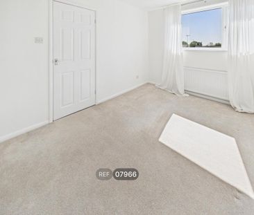 3 bedroom detached house to rent - Photo 4