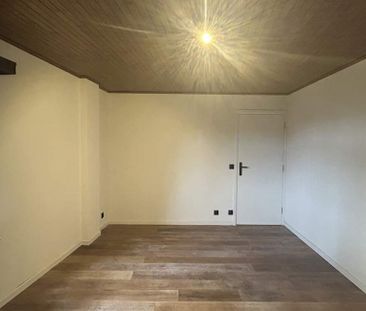 Duplex te huur in Neerpelt voor € 900 met 2 slaapkamers - Foto 2