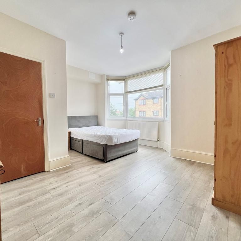 House share to rent - Photo 1