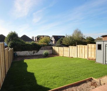 3 bedroom semi-detached house to rent - Photo 1