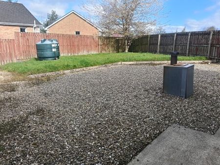 17 Garag Hill, Castlederg, BT81 7GX - Photo 3