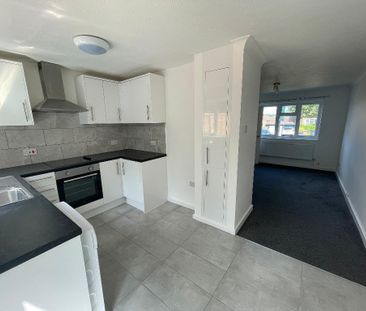 Terraced House - Photo 1