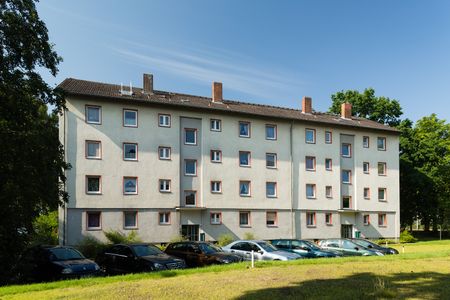 Gute geschnittene Wohnung mit Balkon - Foto 3