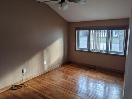 For Lease - 806 Stone Street, Oshawa, Ontario - Photo 5