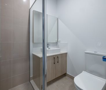 1 & 2/39 Burlington Street, Oakleigh VIC 3166 - Townhouse For Rent ... - Photo 4