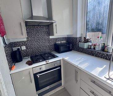 Room in a Shared House, Mount Pleasant Road, N17 - Photo 2