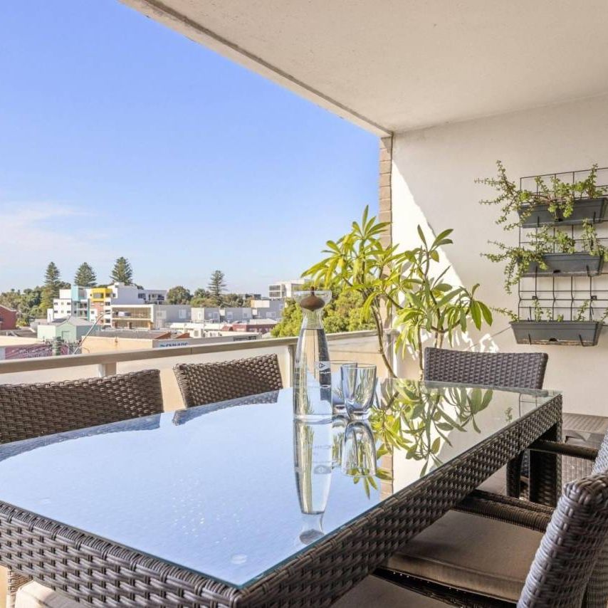 Stylish Furnished Northbridge Apartment - Photo 1