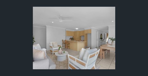 Family Home in Perfect Location - Photo 1