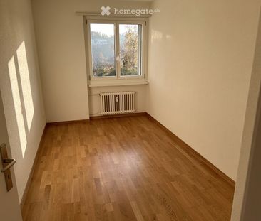 Zentrale gelegene schöne Wohnung in Kleinandelfingen - Foto 2
