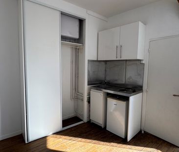 Location Appartement 1 pièce 13m² ORLEANS 45000 - Photo 1