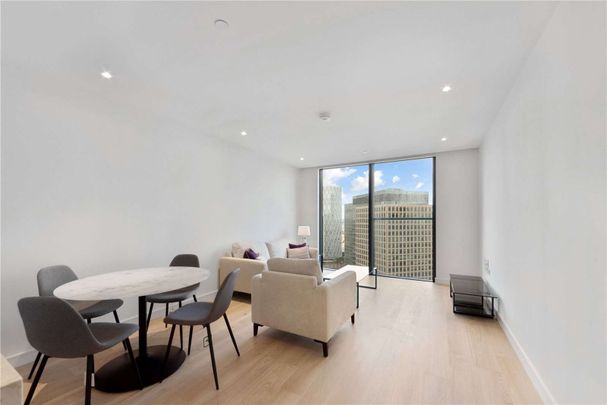 Beautifully presented 1 double bedroom apartment to rent in Canary Wharf. - Photo 1