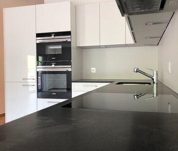 For rent - Nice apartment of 4.5 pcs /large terrace in small PPE - Foto 2