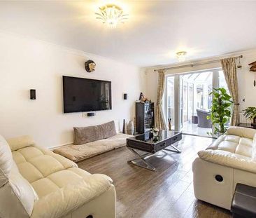 Collins Drive, Earley, Reading, Berkshire, RG6 - Photo 2