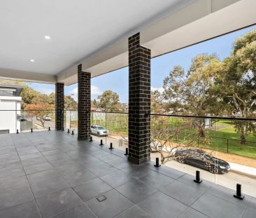 Bright, Modern & Perfectly Located Three Bedroom Home! - Photo 6