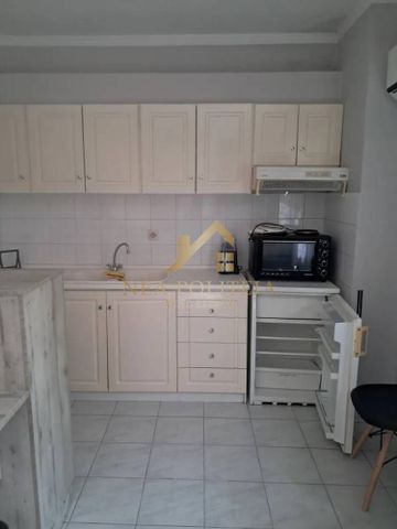 Studio/Γκαρσονιέρα για ενοικίαση - Συκιές - Photo 4