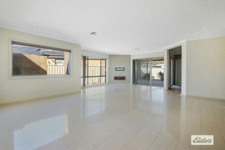 27 Castleton Street - Photo 2