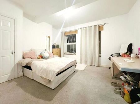 Bellevue Terrace, Southampton - Photo 2